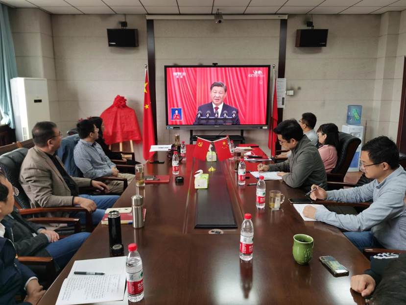 美高梅app
集体收看党的二十大开幕盛况，认真学习习近平总书记工作报告