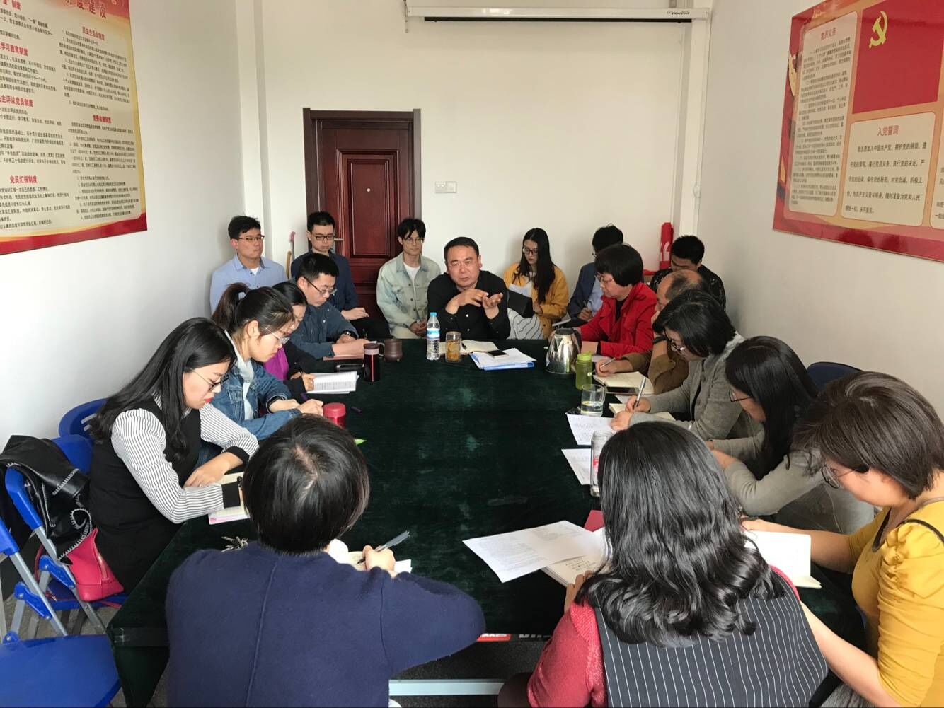 美高梅app
召开临沂资本交易大会志愿者动员培训会2018-4-24.jpg